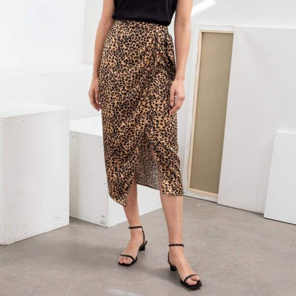 & Other Stories Dresses & Skirts - & Other Stories Leopard Print Satin Sarong Skirt Size 4
